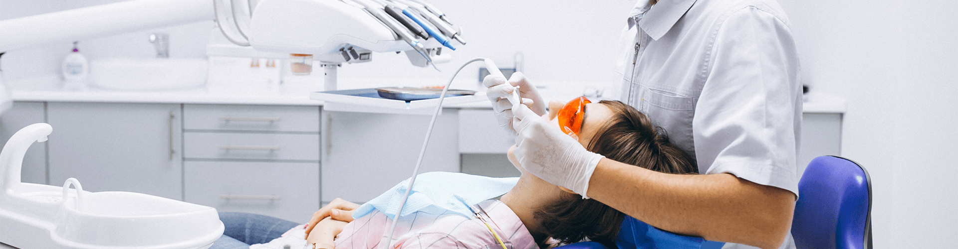 Should You Be Getting A Root Canal? An Overview Of What This Dental Procedure Entails
