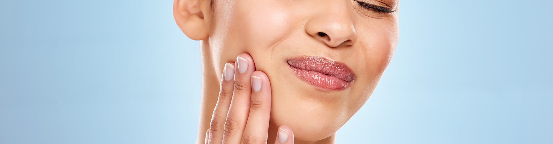 Why Does My Tooth Hurt? Understanding the Causes of Tooth Pain